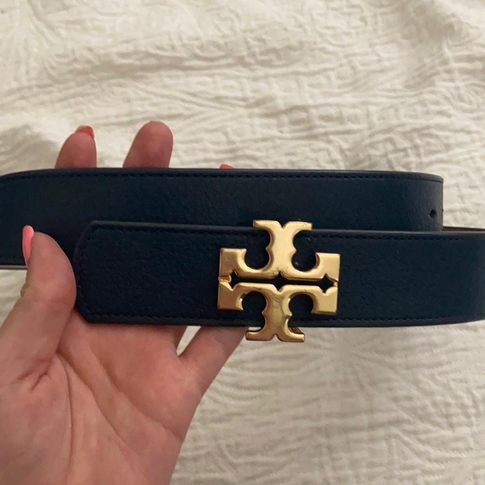 Tory Burch Reversible Belt - Navy and Light Beige